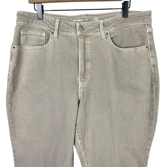Old Navy | High Rise Curvy O.G. Straight Secret Smooth Pockets Beige Ankle Jeans - Picture 3 of 8